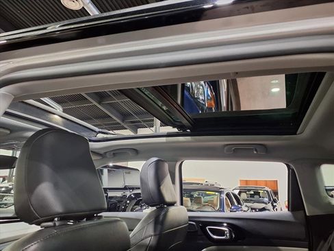 Used 2022 Jeep Compass Limited w/ Sun and Sound Group image 25