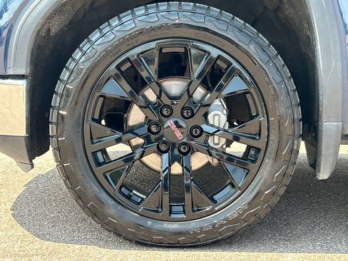 Used 2019 GMC Sierra 1500 SLT w/ SLT Convenience Package AWD/4WD image 25