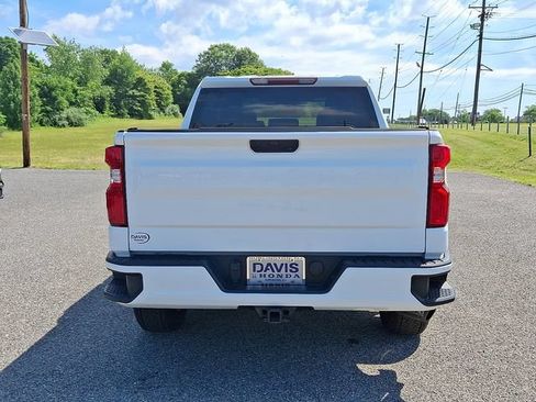 Used 2020 Chevrolet Silverado 1500 Custom w/ Custom Value Package AWD/4WD image 5