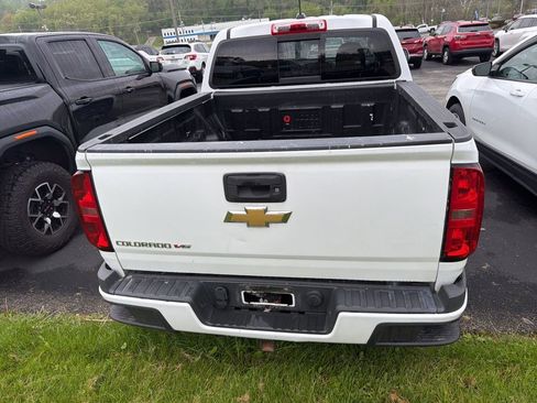 Used 2017 Chevrolet Colorado Z71 AWD/4WD image 5