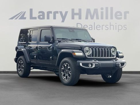 New 2025 Jeep Wrangler Sahara image 7