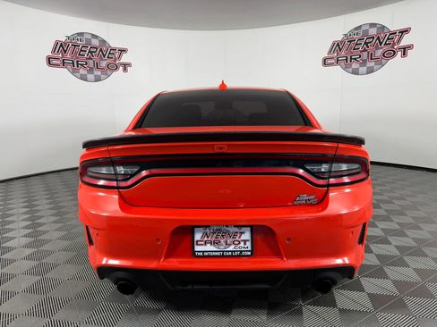 Used 2020 Dodge Charger Scat Pack image 6