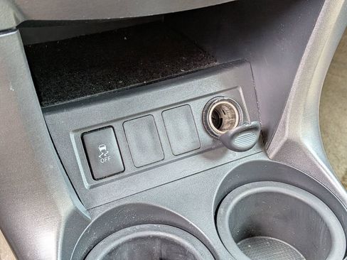 Used 2012 Toyota RAV4 Base w/ Value Pkg image 28