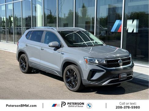 Used 2022 Volkswagen Taos SE FWD image 7