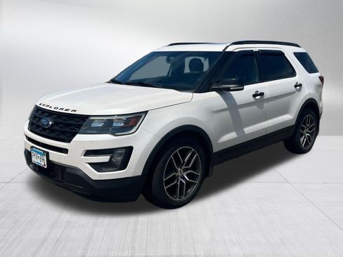 Used 2016 Ford Explorer Sport AWD/4WD image 3