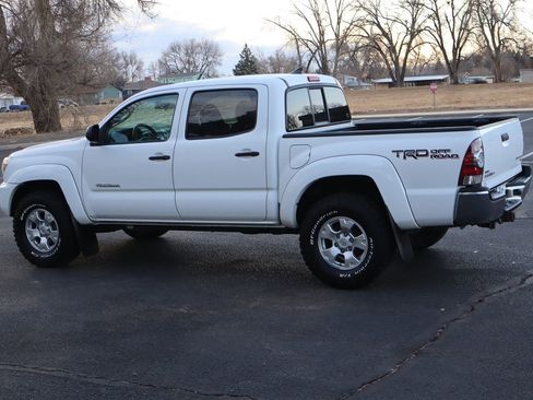 Used 2014 Toyota Tacoma PreRunner image 8