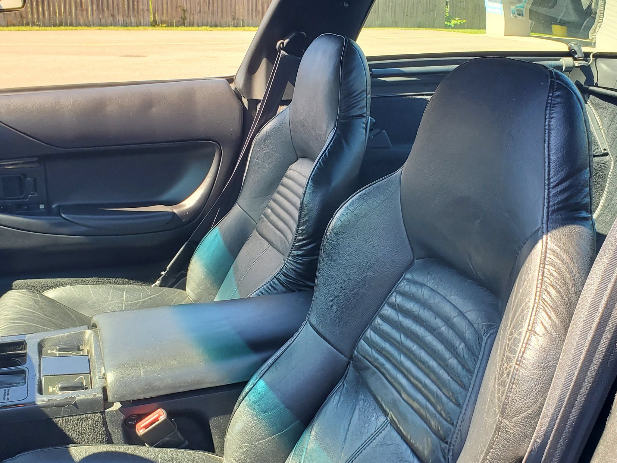 Used 1995 Chevrolet Corvette Coupe RWD image 12