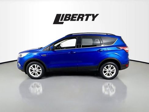 Used 2018 Ford Escape SE w/ SE Sync 3 Package image 4