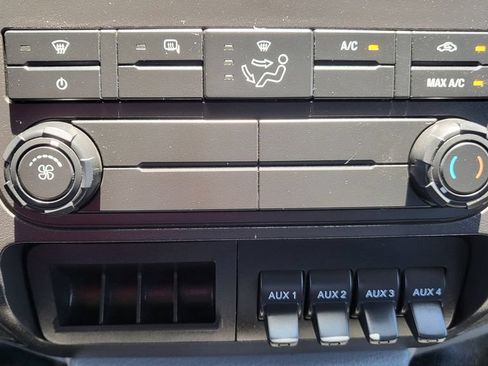 Used 2011 Ford F450 XL w/ PWR Equipment Group RWD image 29