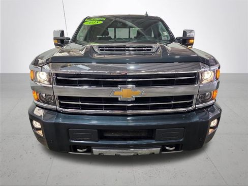 Used 2018 Chevrolet Silverado 2500 High Country w/ Duramax Plus Package AWD/4WD image 4