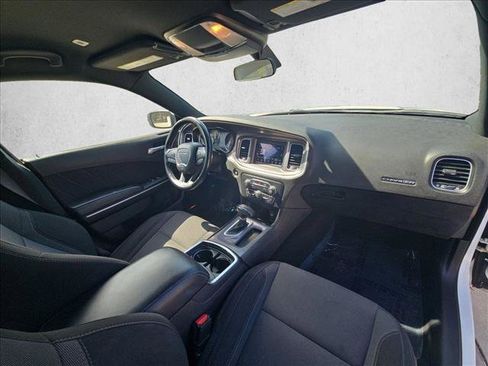 Used 2022 Dodge Charger SXT RWD image 21