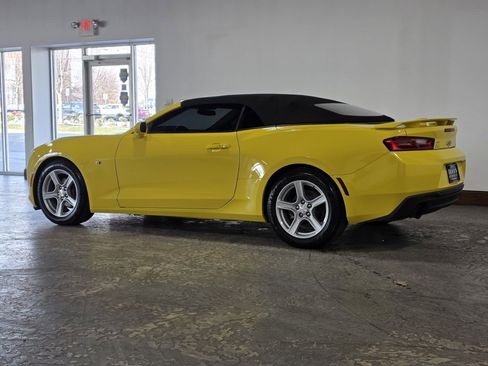 Used 2017 Chevrolet Camaro LT w/ Technology Package image 28