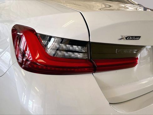 Used 2023 BMW 330i xDrive Sedan w/ Premium Package AWD/4WD image 26