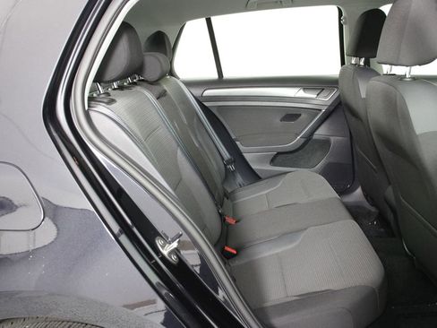 Used 2019 Volkswagen Golf S FWD image 29