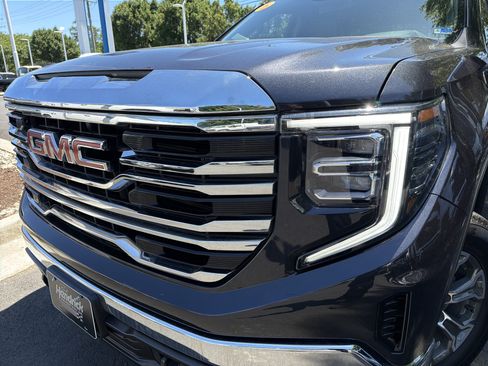 Used 2026 GMC Sierra 1500 SLT AWD/4WD image 6