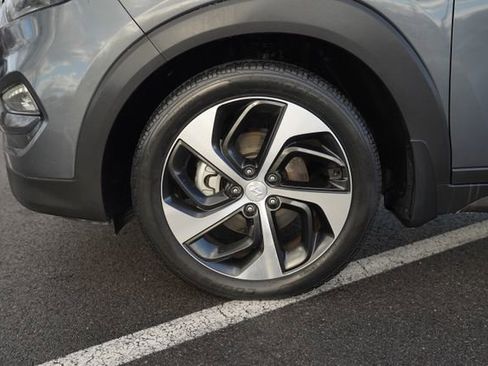 Used 2016 Hyundai Tucson Limited w/ Option Group 03 image 10