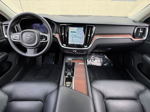Used 2024 Volvo S60 B5 Plus AWD/4WD image 12