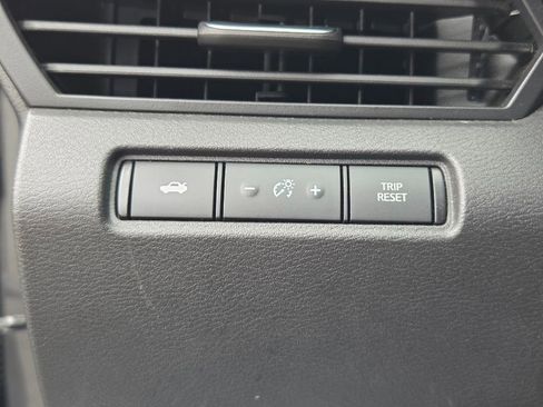 Used 2024 Nissan Altima 2.5 SV image 25