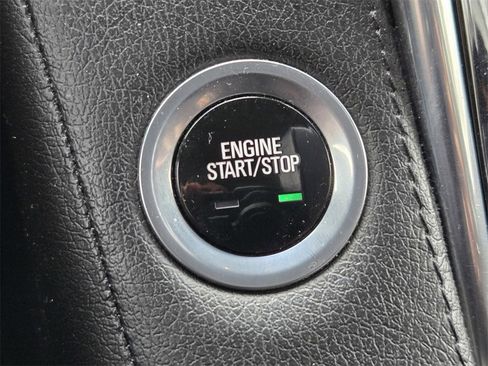 Used 2015 Cadillac Escalade ESV Premium image 17