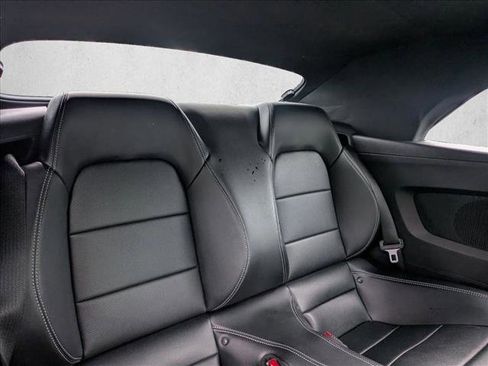 Used 2016 Ford Mustang GT Premium image 19