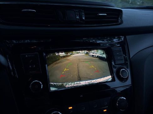 Certified 2021 Nissan Rogue Sport S image 25