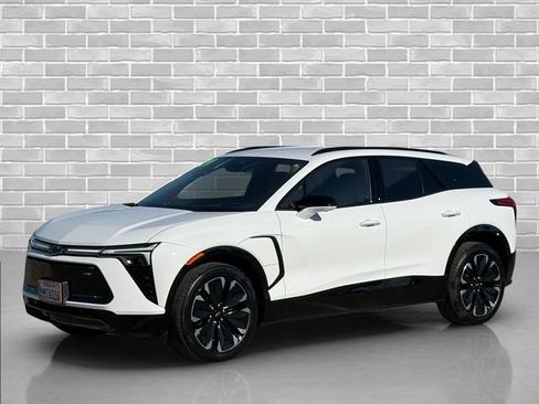 Certified 2024 Chevrolet Blazer EV RS AWD/4WD image 2