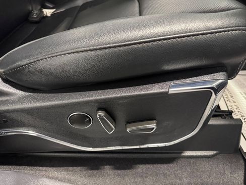 Used 2023 Ford F150 Lariat w/ Equipment Group 502A High image 17