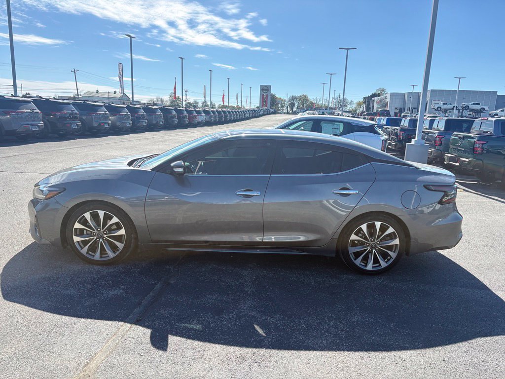 Used 2023 Nissan Maxima Platinum w/ Sport Mat Group FWD image 10
