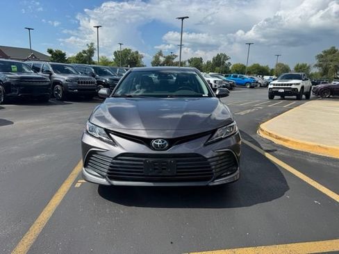 Used 2023 Toyota Camry LE FWD image 3