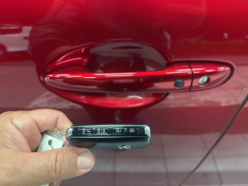 Used 2022 MAZDA CX-9 Signature image 14