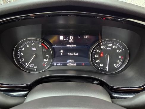 Used 2024 Cadillac XT6 Premium Luxury w/ Technology Package FWD image 41