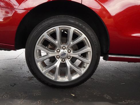 Used 2019 Ford Expedition Platinum RWD image 40