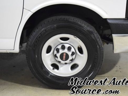 Used 2020 GMC Savana 2500 w/ Driver Convenience Package image 11