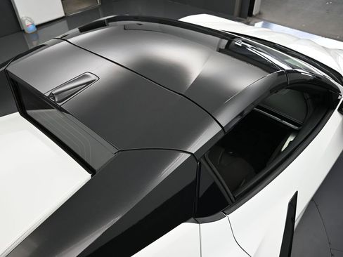 Used 2024 Chevrolet Corvette Stingray Convertible w/ Z51 Performance Package image 36