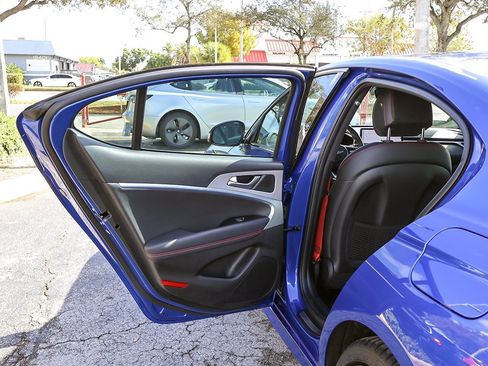 Used 2023 Genesis G70 2.0T w/ Sport Prestige Package image 27