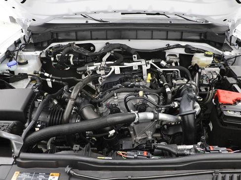 Used 2025 Ford Bronco Outer Banks image 27