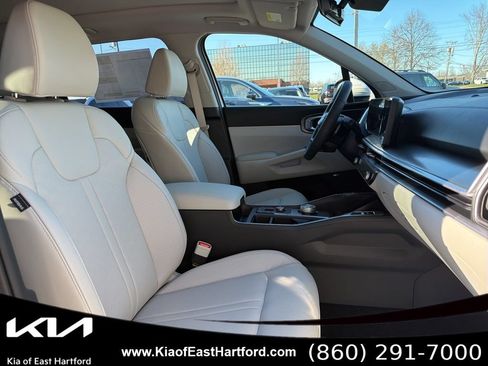 New 2026 Kia Sorento EX w/ EX Premium Package AWD/4WD image 12