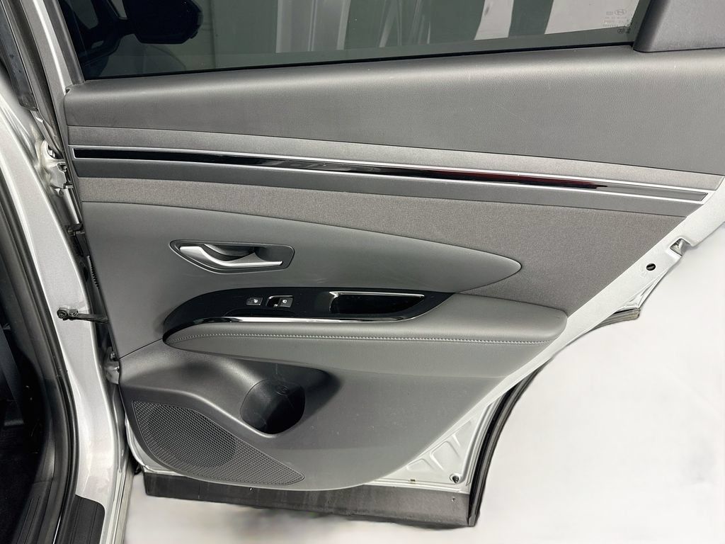 Used 2024 Hyundai Tucson Limited AWD/4WD image 26