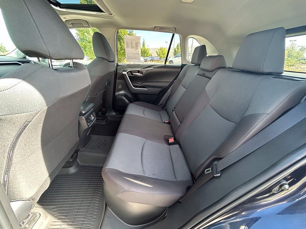 Used 2025 Toyota RAV4 XLE w/ Convenience Package AWD/4WD image 27