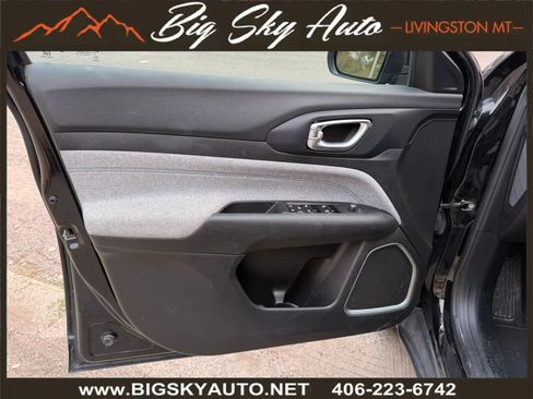 Used 2024 Jeep Compass Sport AWD/4WD image 10
