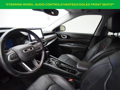 Certified 2022 Jeep Compass Trailhawk w/ Trailhawk Elite Group AWD/4WD image 9