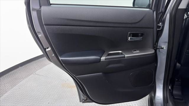 Used 2025 Mitsubishi Outlander Sport SE AWD/4WD image 13