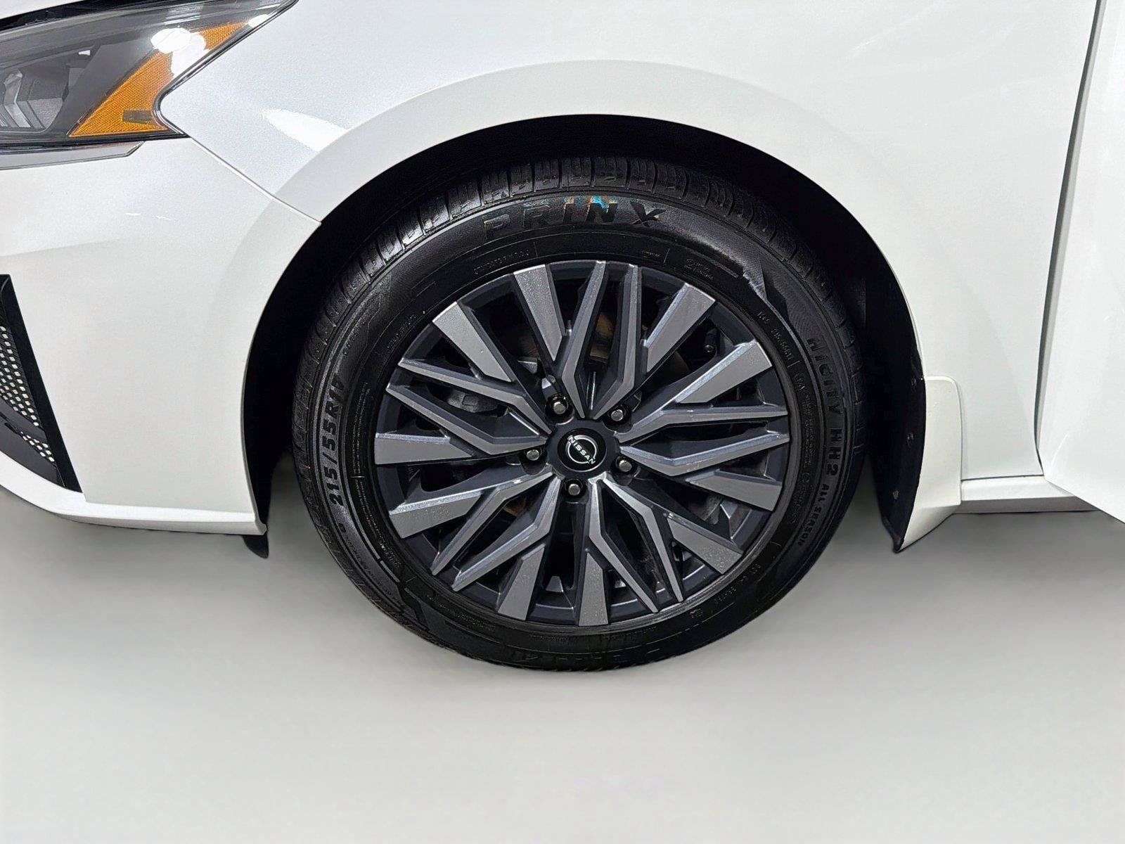 Used 2023 Nissan Altima 2.5 SV AWD/4WD image 32
