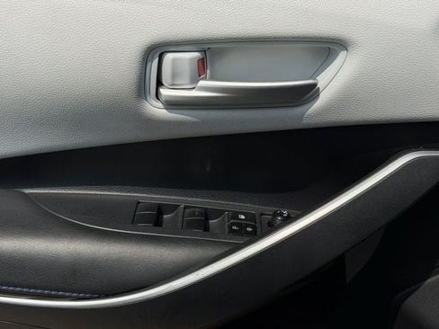 Used 2021 Toyota Corolla SE FWD image 21