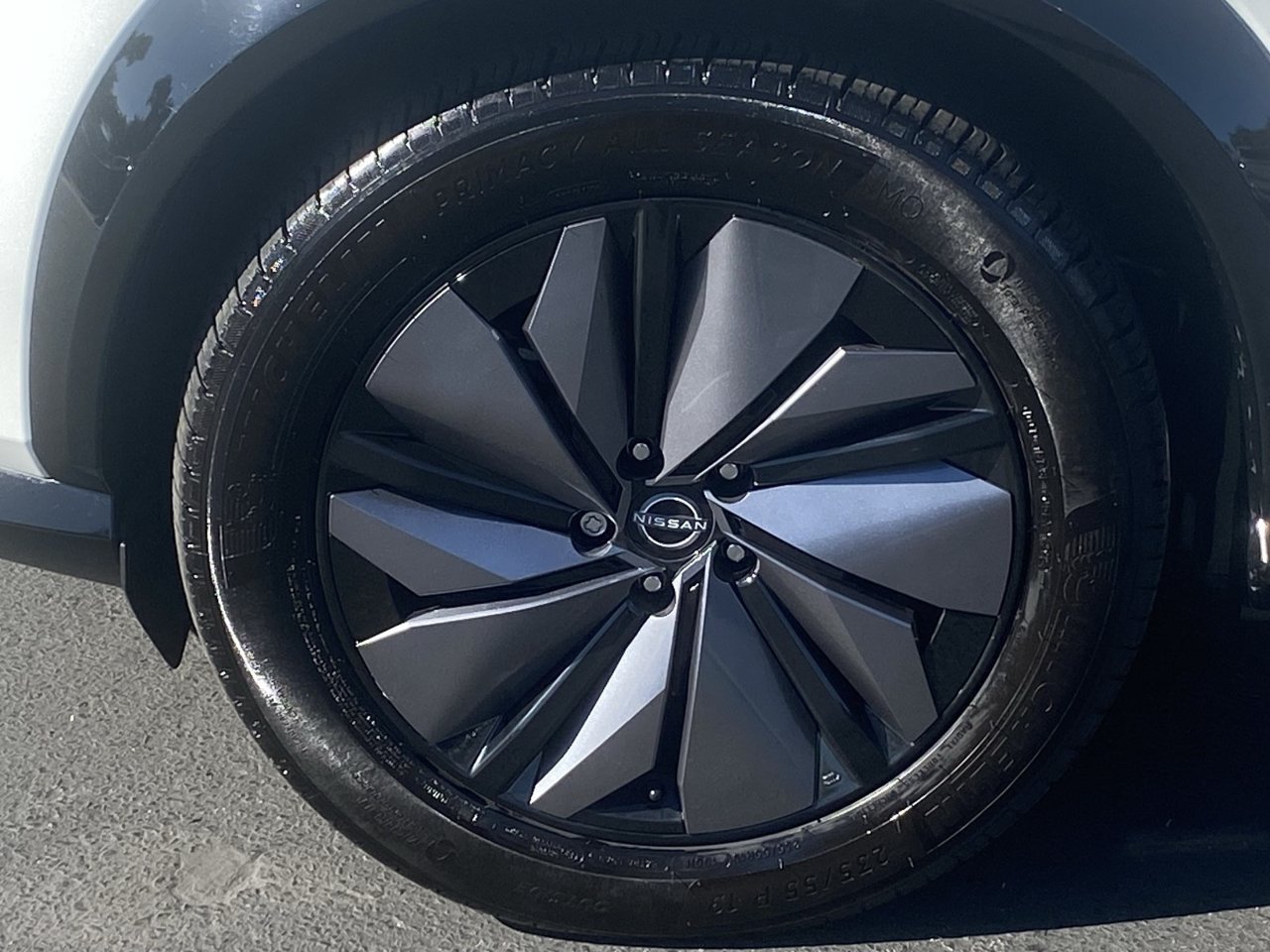 Certified 2023 Nissan Ariya FWD image 8