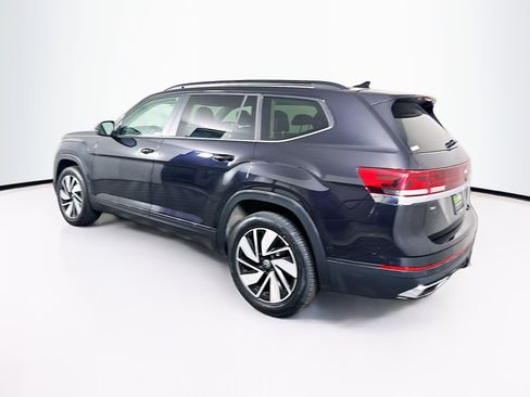 Used 2024 Volkswagen Atlas SE image 5