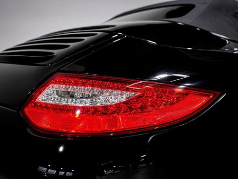 Used 2009 Porsche 911 Carrera RWD image 34