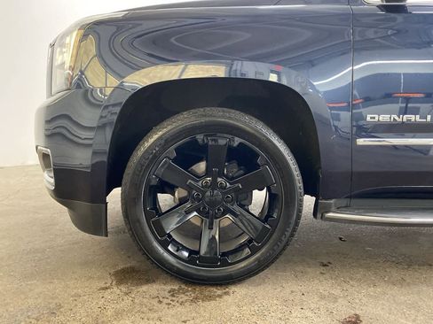 Used 2019 GMC Yukon Denali w/ Open Road Package image 11