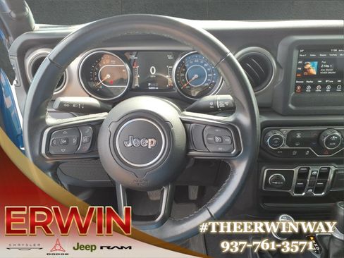 Used 2022 Jeep Gladiator Sport AWD/4WD image 17