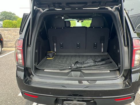 Certified 2024 Chevrolet Suburban RST AWD/4WD image 7